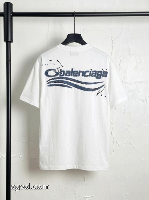 ブランド コピー 品半袖Tシャツブームは再熱中 希少    安心の直営店買付！balenciaga_0_1