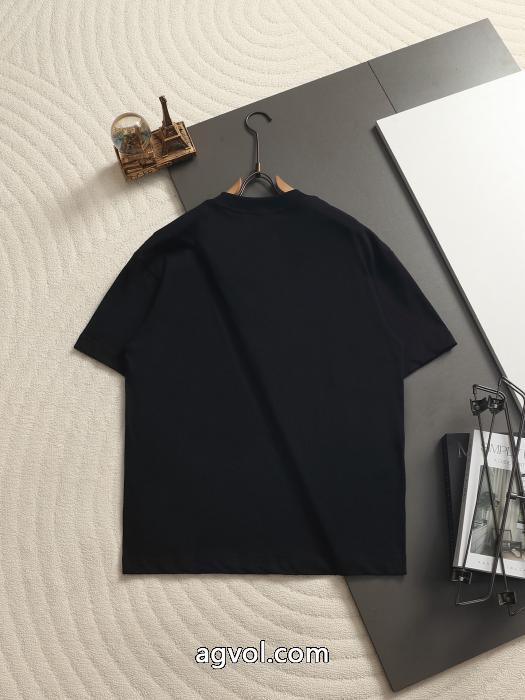 ブランド コピー 優良夏季流行り 低価格 新品入荷2026LOEWE半袖Tシャツ_0_0