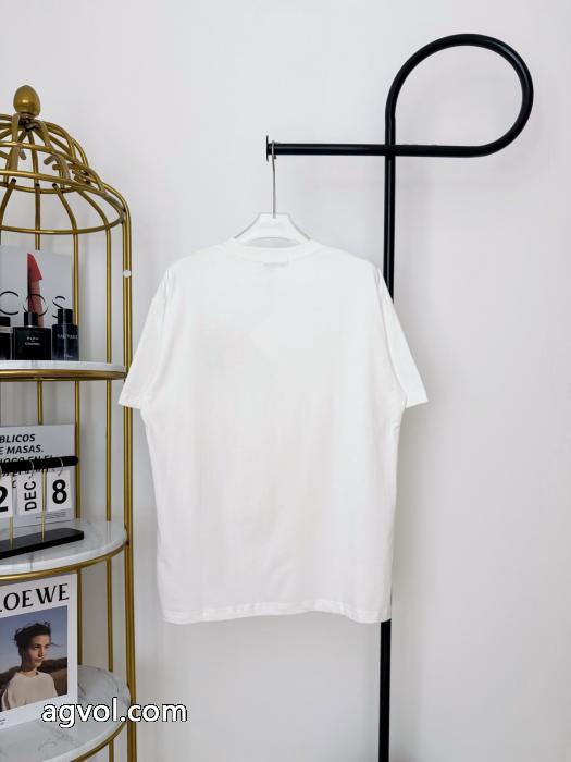 ブランド コピー ショップLOEWE天然着色 極上の着心地 個性的 半袖Tシャツ_0_3