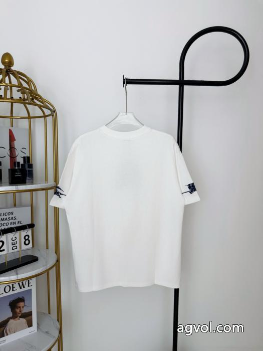 落ち着いた感覚 最新ルック 2026新作登場ブランド 偽物 通販半袖TシャツBURBERRY_0_3