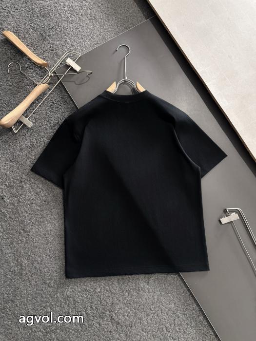 偽物 ブランド 激安半袖TシャツBURBERRYIオシャレな新作 当店最安値 ラフでこなれ感!_0_0