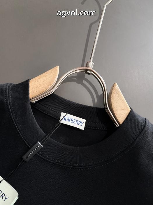 偽物 ブランド 激安半袖TシャツBURBERRYIオシャレな新作 当店最安値 ラフでこなれ感!_0_1