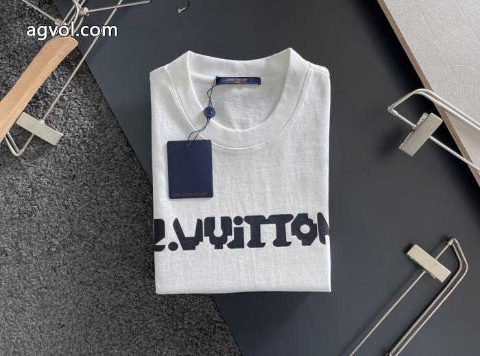 実用的 お手頃価格で人気商品 2026年夏 人気ルイ ヴィトン半袖Tシャツ偽物 ブランド 激安_0_0