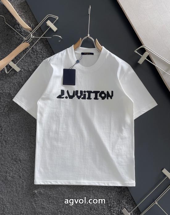 実用的 お手頃価格で人気商品 2026年夏 人気ルイ ヴィトン半袖Tシャツ偽物 ブランド 激安_0_1
