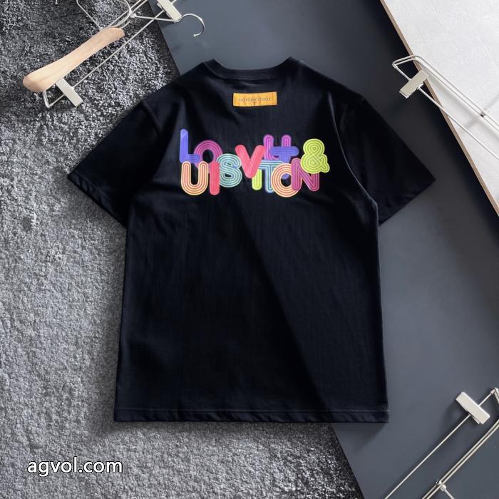 LOUIS VUITTON個性派 2026人気新色が登場 使い勝手のよさが魅力半袖Tシャツブランド フェイク_0_4