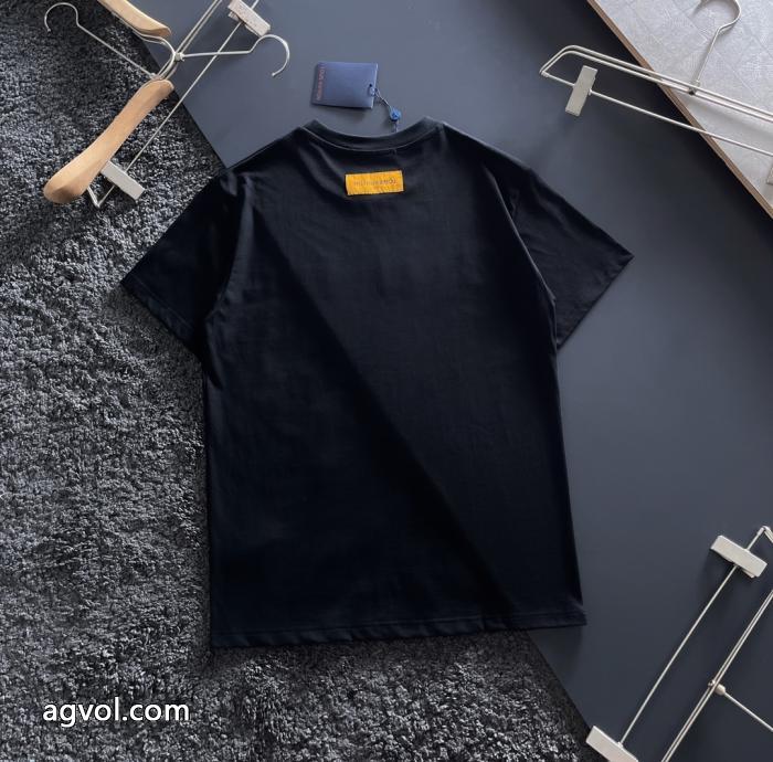 最終数量限り！ 新品本物 気に入った商品スーパー コピー ブランド半袖TシャツLOUIS VUITTON_0_1
