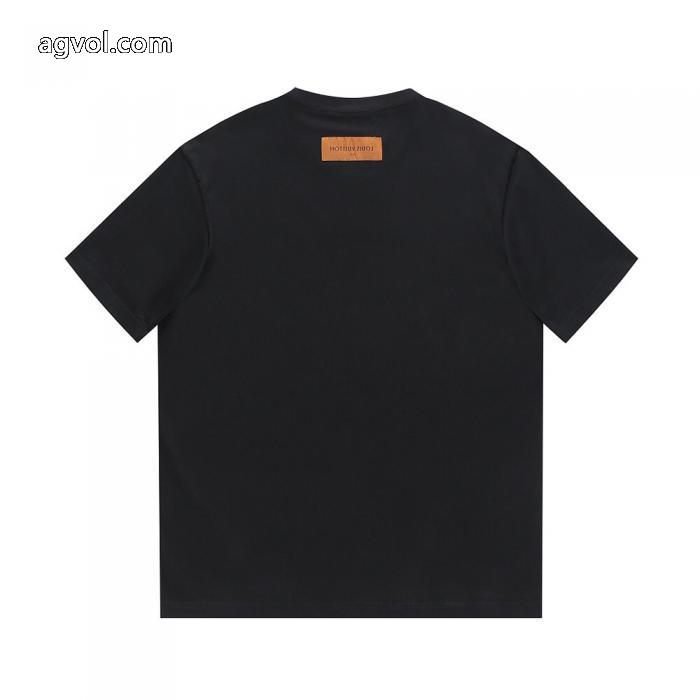 半袖Tシャツ偽物 通販 LOUIS VUITTONメール便対応 VIPセールで破格 着こなし自在_0_0
