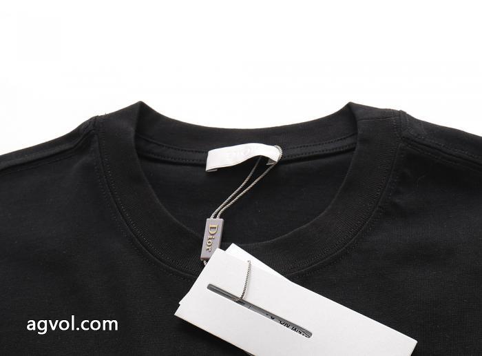 偽 ブランド 販売爆発的人気再入荷 長くご愛用できる 超目玉DIOR半袖Tシャツ_0_2