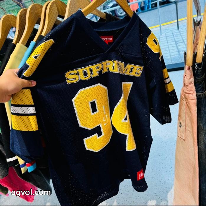 SUPREMEブランド コピー最落なし! 希少! 最安価格新品 関税補償シャツ.._0_4