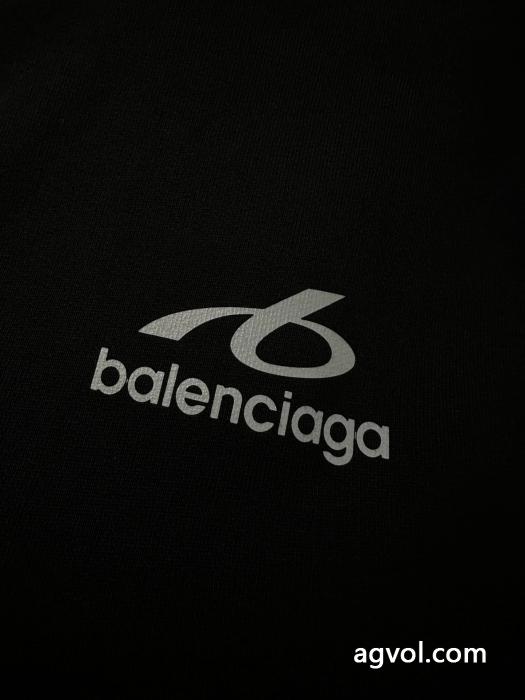 大人可愛い♪:只限用于女人的东西 トレンド感のある 今っぽいトレンドパーカー偽物 通販balenciaga.._0_6
