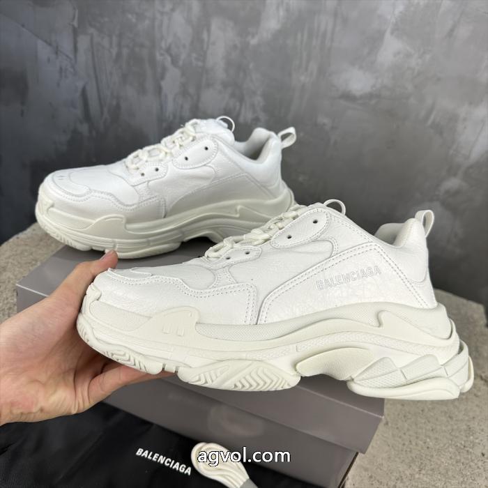 balenciagaスニーカーブランド コピー 激安清潔感溢れる 夏春物先行発売  最新ルック._0_3