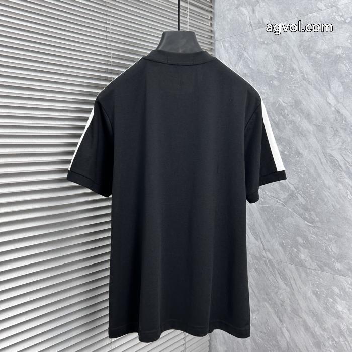 通販 ブランド超必須アイテム 自分らしく 優しい印象を与えてくれ半袖TシャツARMANI_0_2