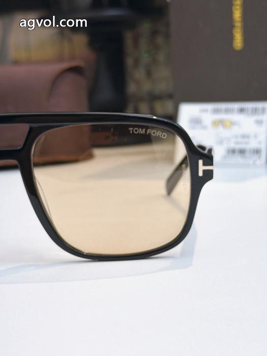 TOM FORD&nbsp;サングラス新作アイテムから探す セレブ愛されたモデル 使い勝手の良いブランド 品 スーパー コピー._0_2