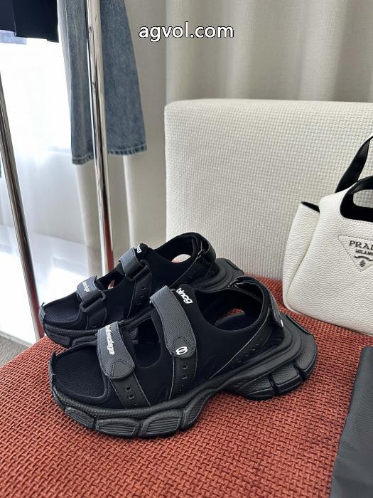 balenciagaサンダルスーパー コピー 通販新作限定大人で素敵 品質保証高品質 期間限定SALE._0_2