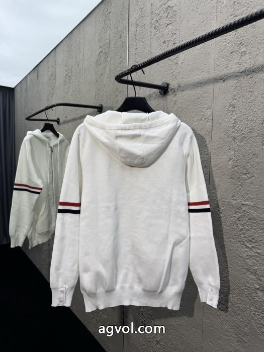 トムブラウンパーカー偽物 ブランド 販売大人気アイテム 世界中で爆発的人気 重宝するアイテム.._0_1