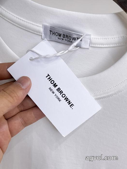 THOM BROWNE偽 ブランド 速達EMS便 ついに登場 限定品2026半袖Tシャツ_0_0