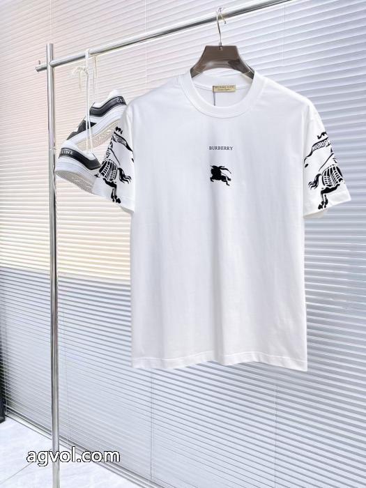 セレブも多数愛用 人気上昇中 唯一無二の存在BURBERRY偽物 通販半袖Tシャツ_0_1