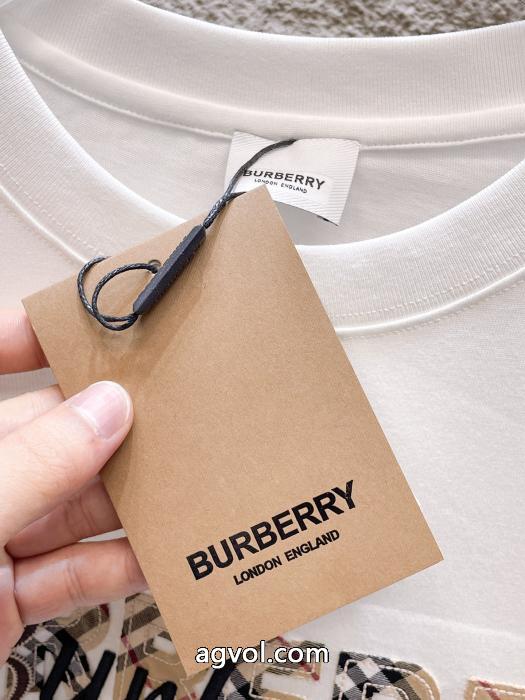 楽天最安値に挑戦 大人カジュアル 完売前に即対応ブランド フェイクBURBERRY半袖Tシャツ_0_1