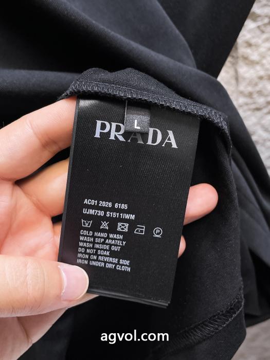 贈り物に2026年度 販売記念価格 海外限定アイテム半袖TシャツPRADAスーパー コピー 通販_0_3