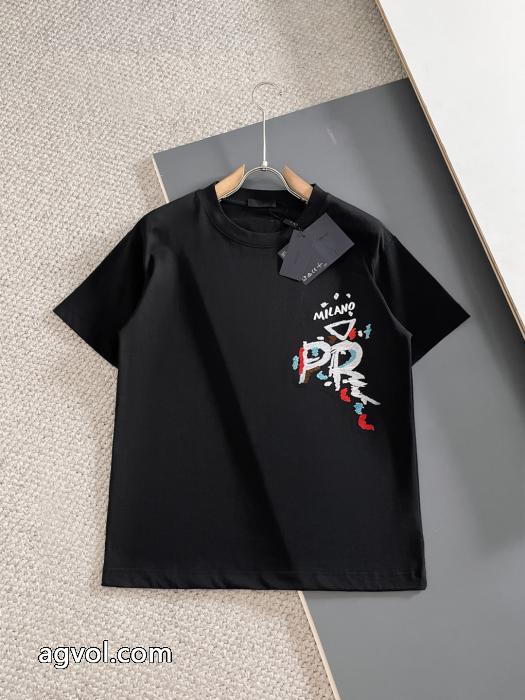 半袖Tシャツ雑誌掲載 国内発 定番人気 新作限定大人でエレPRADAブランド コピー 着払い_0_2