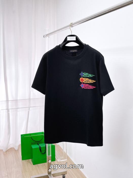 LOUIS VUITTONお得セール 大人の品漂う 売れ筋！激安 通販 専門半袖Tシャツ_0_2