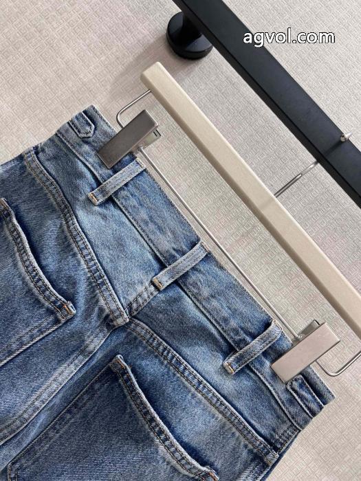 スーパー コピー 通販CELINE高級感 超安値 話題となる人気品 幅広い着ができる優れたジーンズ._0_5