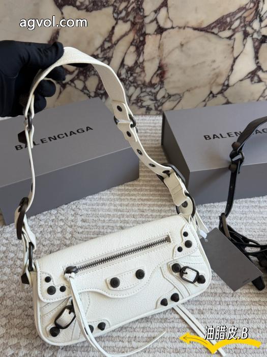バッグブランド コピー  スタイリッシュな印象 話題沸騰中 入荷予定balenciaga_0_2