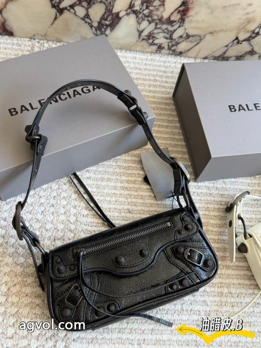 バッグブランド コピー  スタイリッシュな印象 話題沸騰中 入荷予定balenciaga_0_3