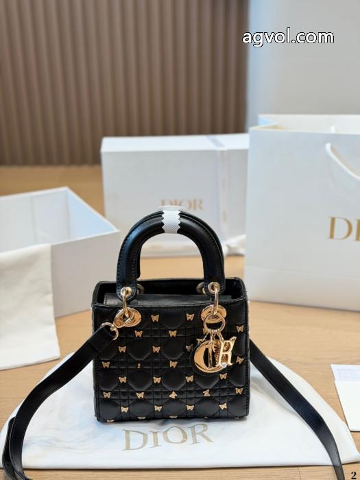 DIORコピー 商品 通販夏の定番スタイル 夏の買い必須！ 今流行バッグ_0_3