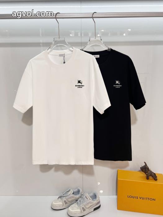 BURBERRYセールで破格 新作限定争奪戦 毎年大人気商品半袖Tシャツブランド スーパー コピー_0_1