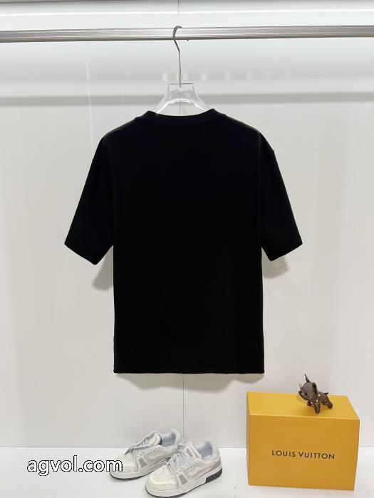 BURBERRYセールで破格 新作限定争奪戦 毎年大人気商品半袖Tシャツブランド スーパー コピー_0_3