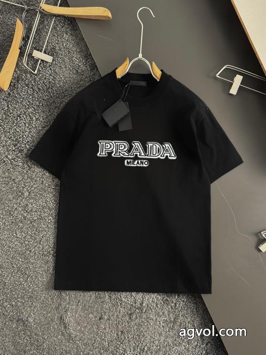 スーパーコピー2026一番人気 今季買い逃した人必見! 芸能人愛用PRADA半袖Tシャツ_0_0