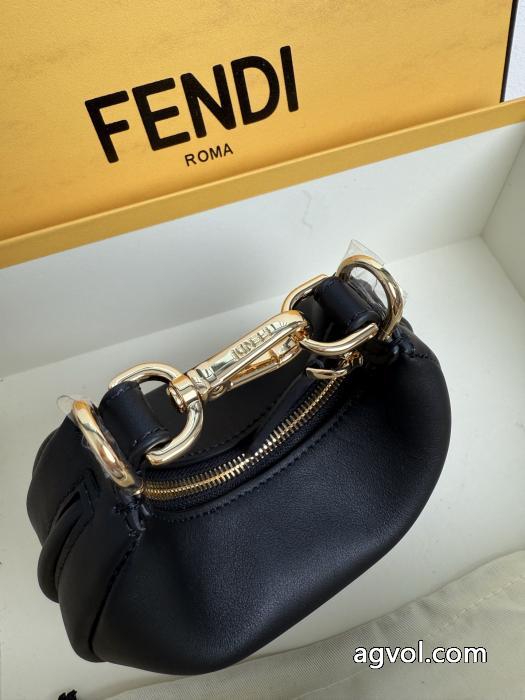 売切必至超安値 機能性抜群 今年活躍した&nbsp;バッグスーパー コピー メンズFENDI._0_3