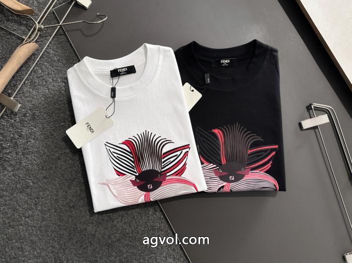 FENDI一番素敵 定番人気　薄手柔らか 全国無料品質保証Tシャツブランド 品 コピー._0_1