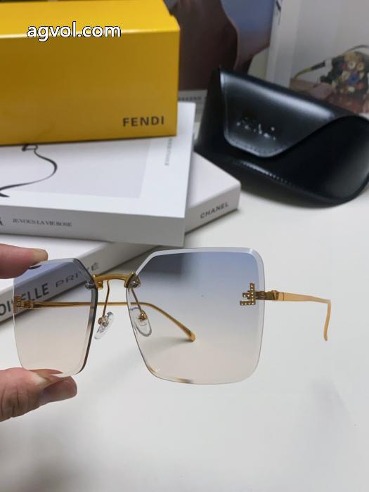 ブランド 品 激安 通販FENDIサングラス今季トレンド 定番人気激安 雑誌掲載アイテム ._0_5