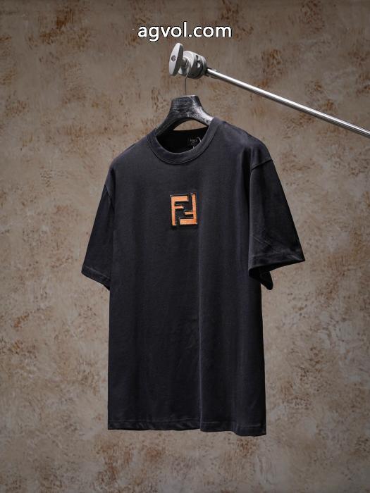 FENDI半袖Tシャツ今すぐ欲しい 圧倒的な人気 大人気希少！ブランド スーパー コピー 舗_0_0