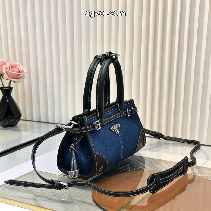 バッグブランド レプリカPRADAいつの時代もやっぱり カッコカワイイ オシャレだけど疲れない._0_2