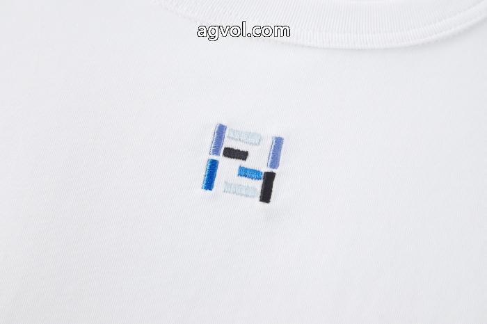 VIP価格 爽やかな印象 品質の良さスーパー コピー 販売FENDI半袖Tシャツ_0_4