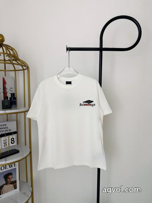 balenciaga人気確定  販売記念価格 セレブ愛用ブランド偽物 ブランド 激安半袖Tシャツ_0_3