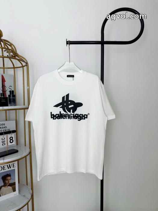 balenciagaなぜか大人気！ 高品質 新作多色 大注目！ スーパー コピー 販売半袖Tシャツ_0_4