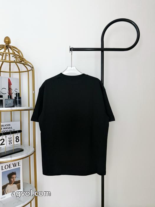 半袖Tシャツbalenciagaコピー 通販2026年限定発売新品 華やかに演出する ついに登場_0_2