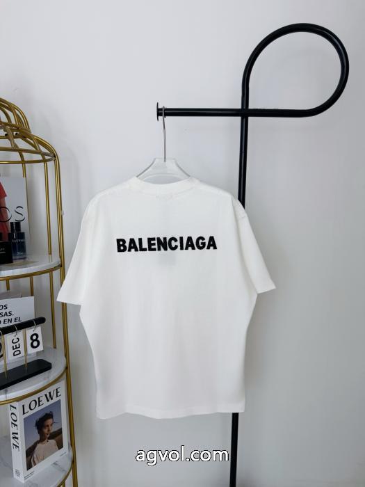 コピー 商品 販売定番の人気ブランド 品薄お早めに 即発送OKbalenciaga半袖Tシャツ_0_3