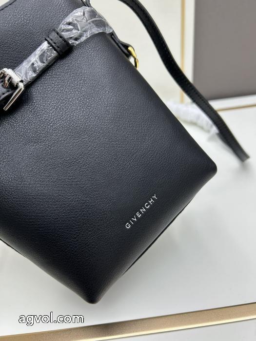 バッグGIVENCHYコピー 通販2026年激安最強セール 爆買い大得価防热 スタイルUPして着こなす._0_5