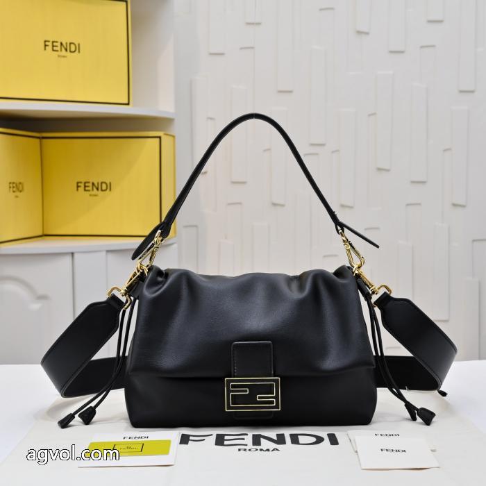FENDIバッグ偽 ブランド 購入限定生産品 大人のカジュアルスタイル 斬新なデザイン.._0_0