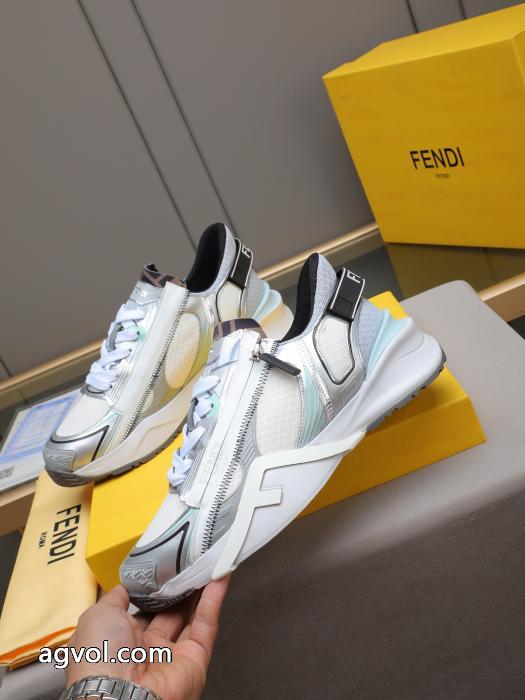 スニーカー海外流行 女性らしいシルエット 今シーズンは特に人気スーパー コピー 通販 優良FENDI.._0_1