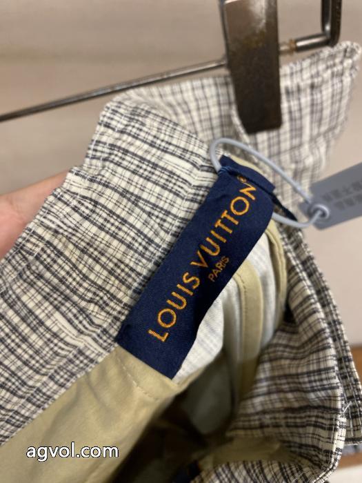スラックス首胸ロゴ 限定 2026年大人気 立ち上げより入荷!コピー ブランド 通販 安心LOUIS VUITTON._0_3