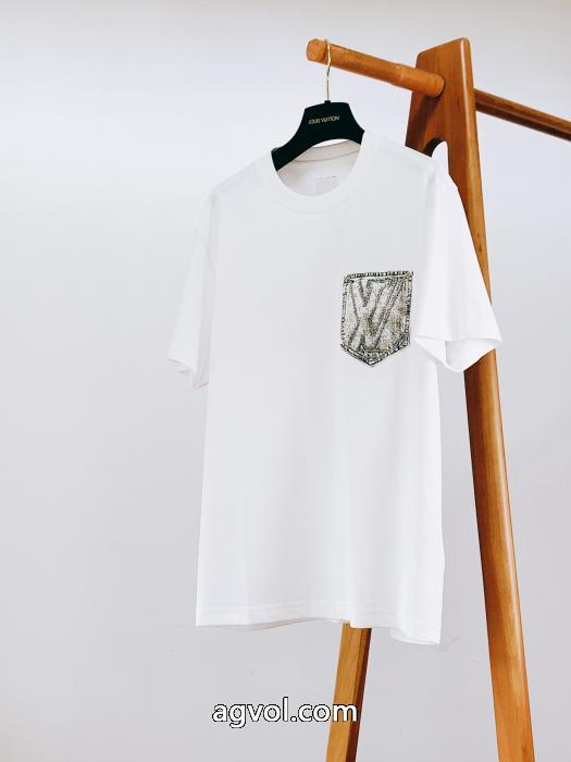 LOUIS VUITTON半袖Tシャツスタイリッシュ 大人っぽい印象が素敵 実用性は勿論ブランド コピー 通販_0_1