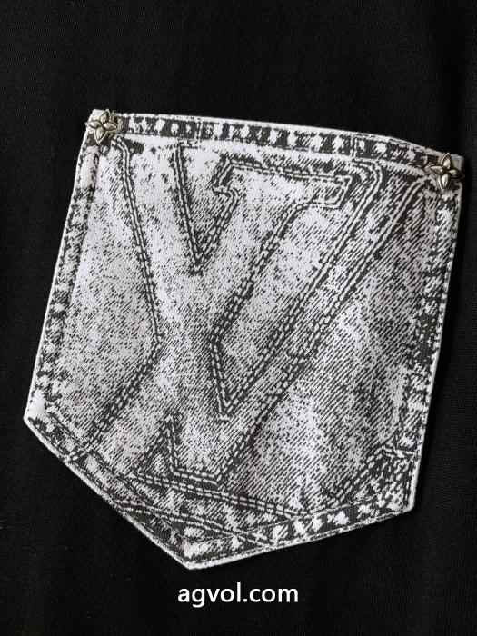 LOUIS VUITTON半袖Tシャツスタイリッシュ 大人っぽい印象が素敵 実用性は勿論ブランド コピー 通販_0_2
