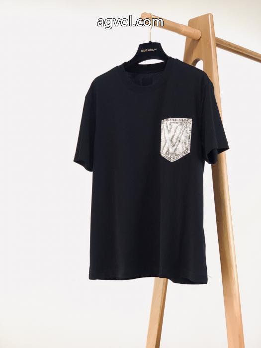 LOUIS VUITTON半袖Tシャツスタイリッシュ 大人っぽい印象が素敵 実用性は勿論ブランド コピー 通販_0_3