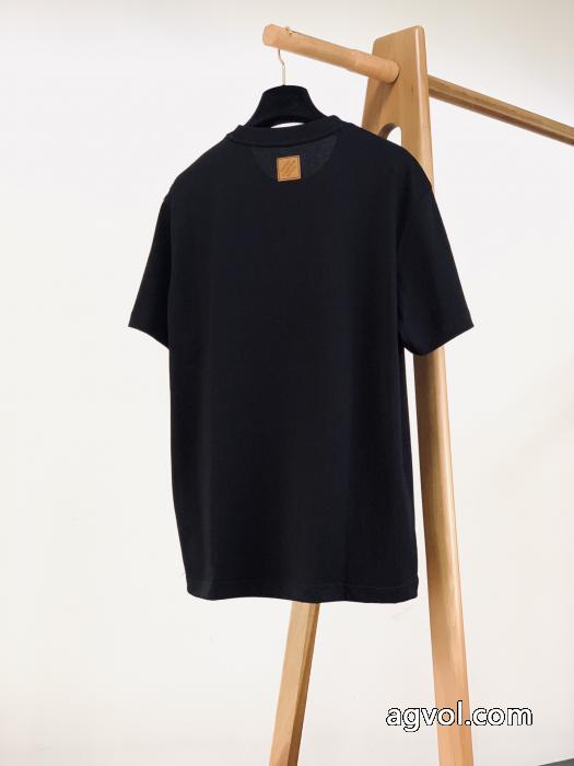 LOUIS VUITTON半袖Tシャツスタイリッシュ 大人っぽい印象が素敵 実用性は勿論ブランド コピー 通販_0_4